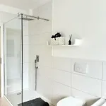 Exklusive Altbauwohnung Mit Whirlpool Und Kueche Διαμέρισμα