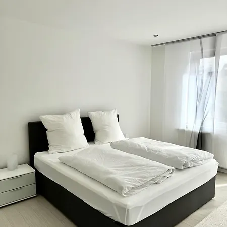 Apartamento Exklusive Altbauwohnung Mit Whirlpool Und Kueche *