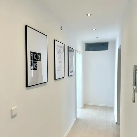 Exklusive Altbauwohnung Mit Whirlpool Und Küche Apartment *