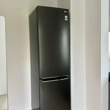 Exklusive Altbauwohnung Mit Whirlpool Und Küche *