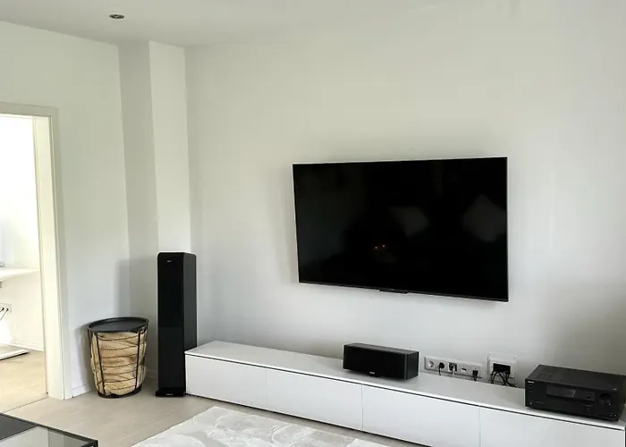 Apartamento Exklusive Altbauwohnung Mit Whirlpool Und Küche